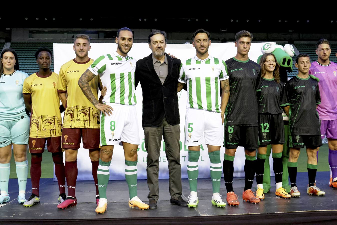 Así son las camisetas y equipaciones del Córdoba CF para la temporada 2023-2024: fotos, diseño y detalles