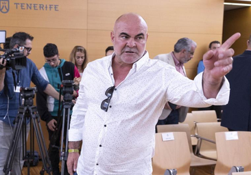 El mediador guardaba en su móvil un chat falso con el expresidente de Canarias
