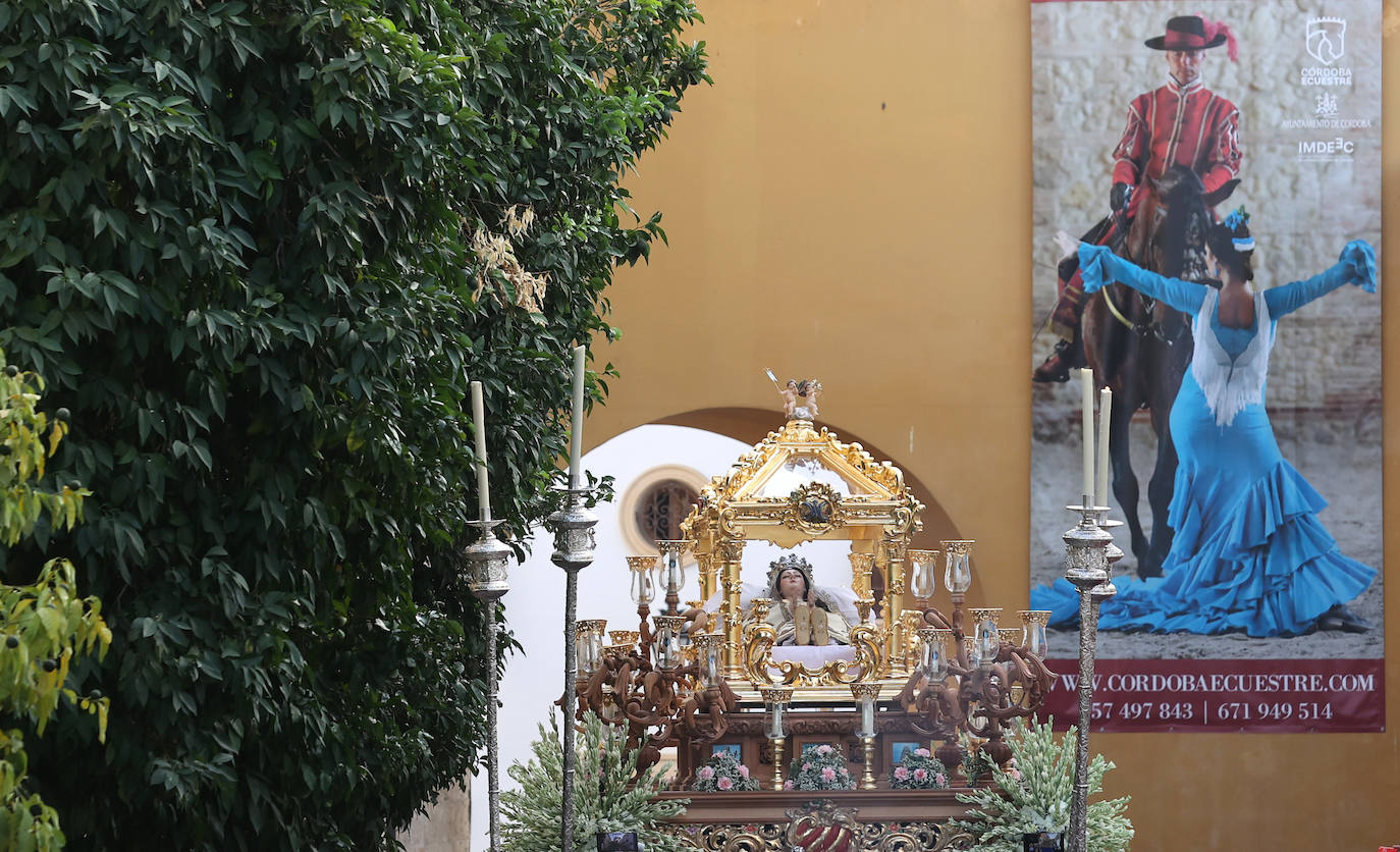 La procesión de la Virgen de Acá de Córdoba, en imágenes