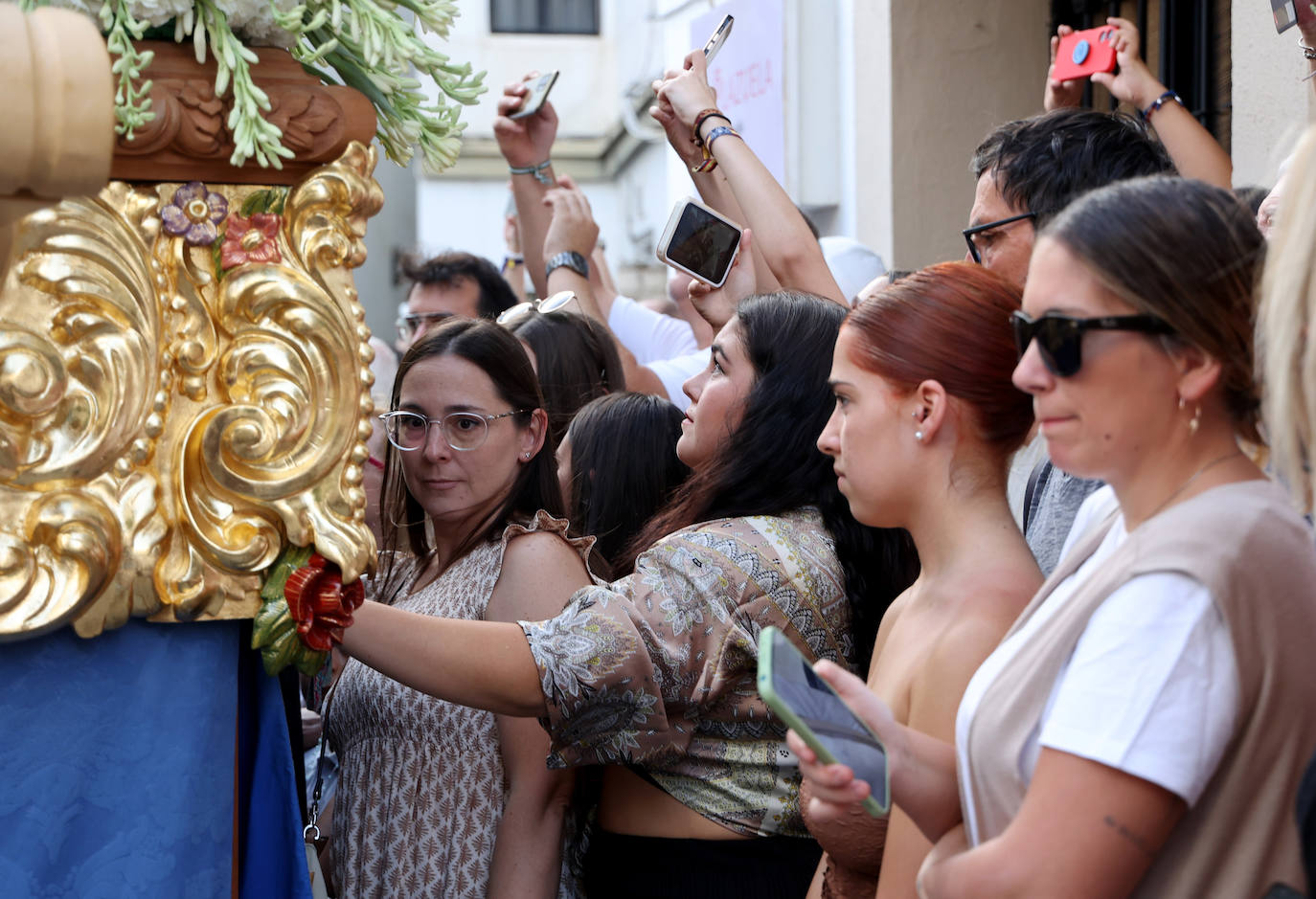 La procesión de la Virgen de Acá de Córdoba, en imágenes