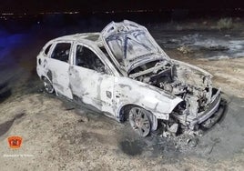 Calcinan en el camino del aeródromo de Casarrubios del Monte un coche robado