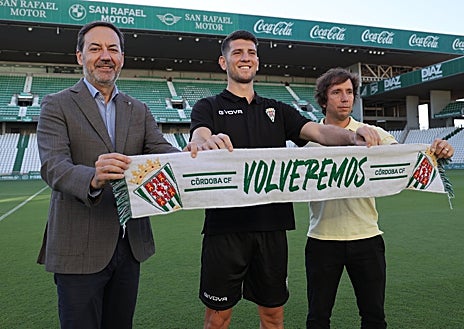 Imagen secundaria 1 - Córdoba CF | Alberto Toril: «Estoy más cómodo junto a un delantero con más movilidad, pero me adapto»