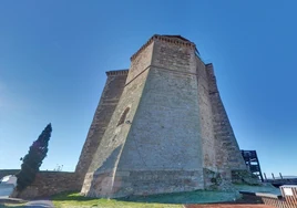 El castillo de Alba de Tormes no lucirá la bandera de 120 metros cuadrados que Vox exigió al PP para gobernar