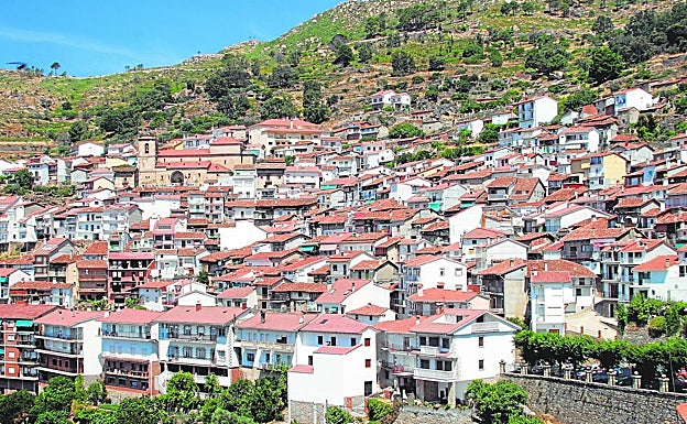 Pedro Bernardo, en Ávila, está situado en la falda sur de la Sierra de Gredos
