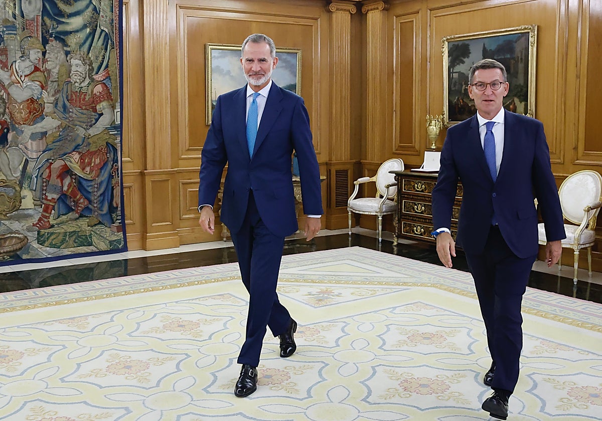 El Rey Felipe VI y el líder del PP Alberto Núñez Feijóo, en Zarzuela. En vídeo, Armengol anuncia la designación de Feijóo como candidato a la investidura.