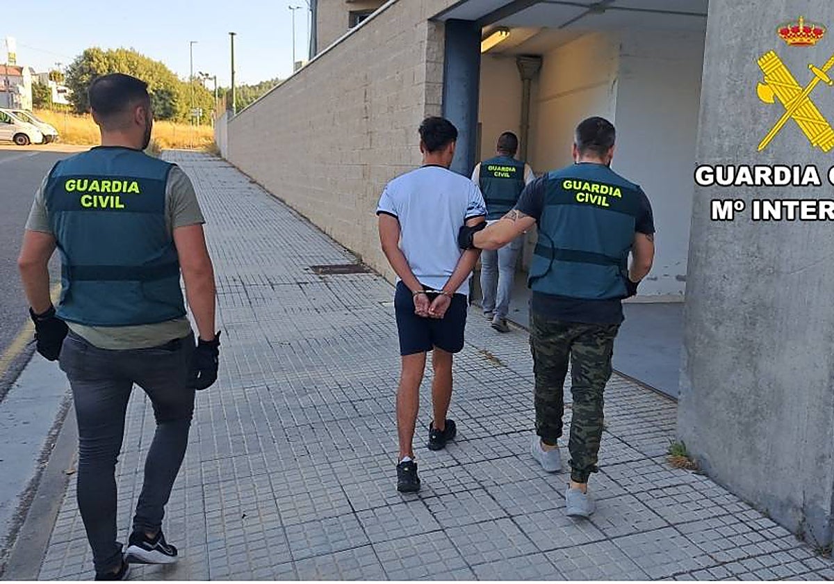La Guardia Civil ha detenido a dos personas en Burgos por delito grave de lesiones