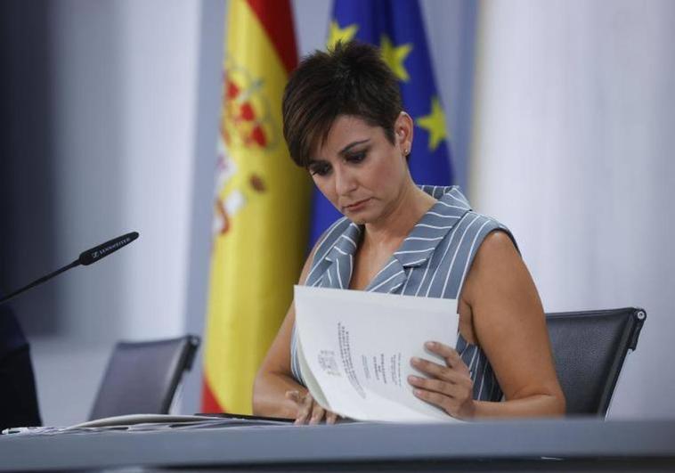 La portavoz del Gobierno en funciones, Isabel Rodríguez, tras el Consejo de Ministros