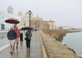Estas son las playas de Andalucía donde la DANA puede dejar lluvias este fin de semana