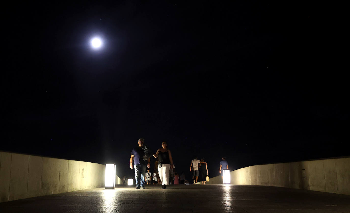 La &#039;superluna azul&#039; en Córdoba, en imágenes