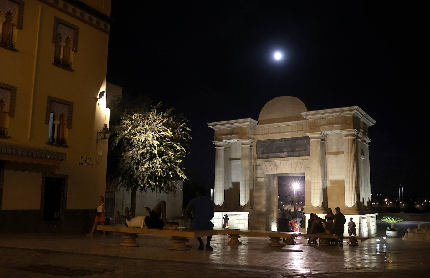 La &#039;superluna azul&#039; en Córdoba, en imágenes