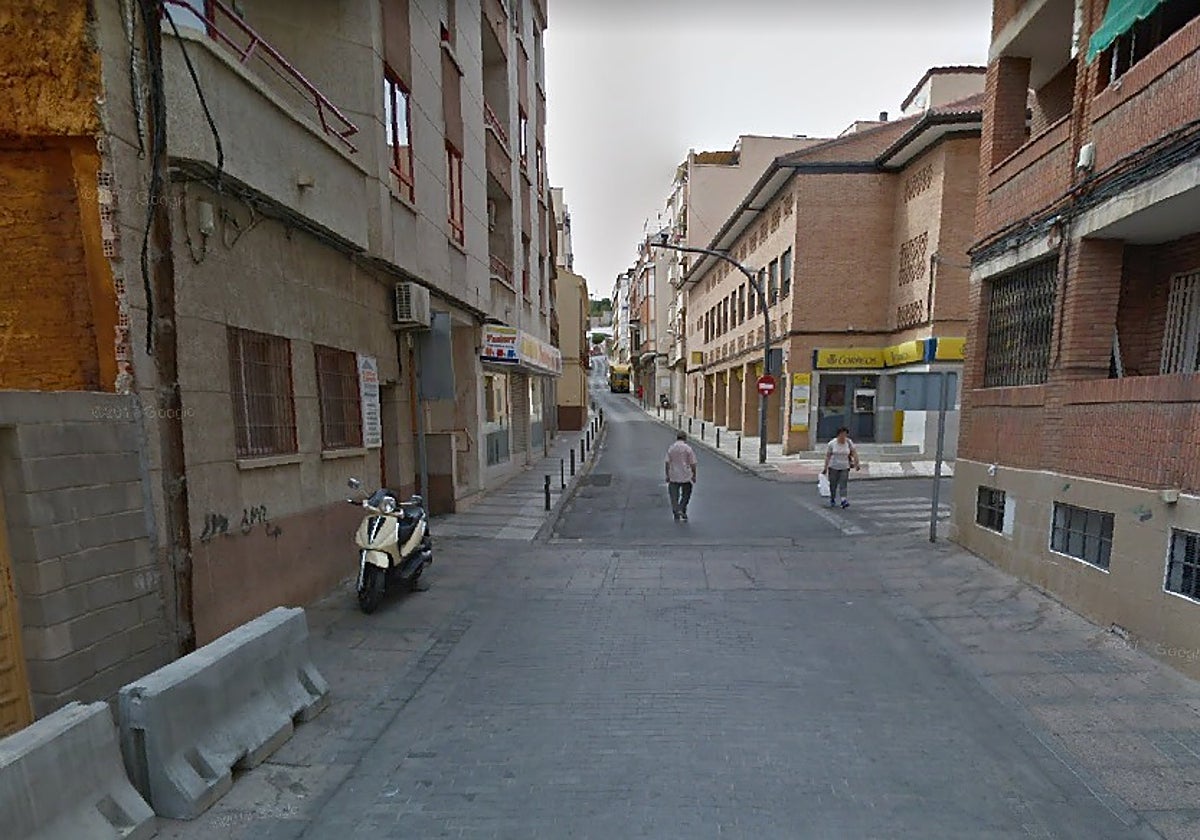 La calle Torrecilla, donde fue detenido el hombre de 43 años, que llevaba huido más de tres años