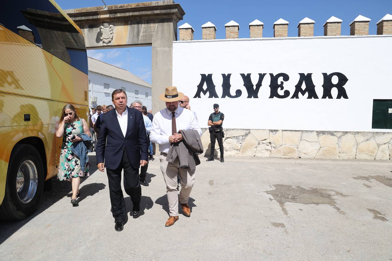 La visita de los ministros de Agricultura de la UE a Bodegas Alvear de Montilla
