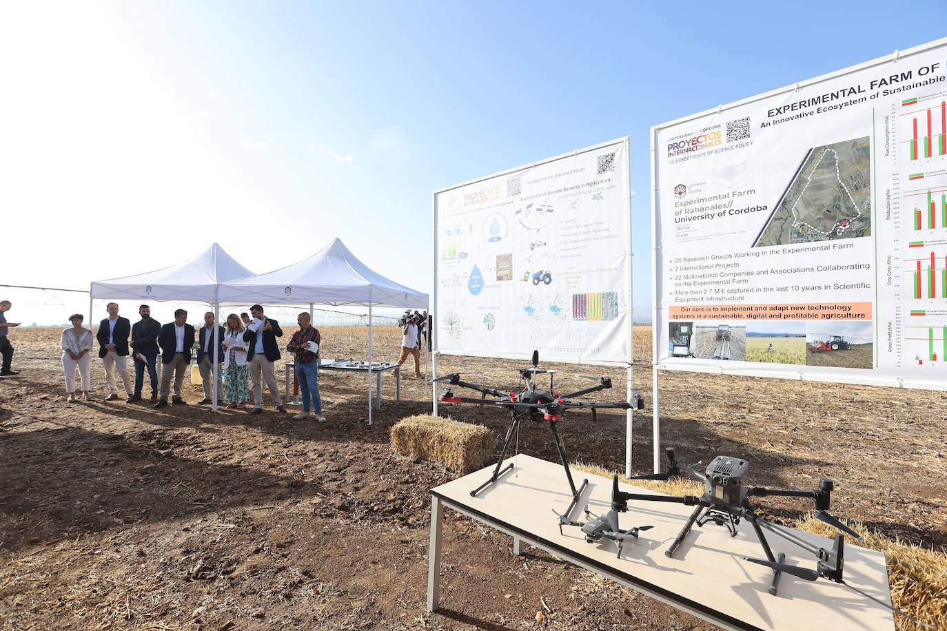La visita de los ministros de Agricultura de la UE a la innovadora finca de Rabanales