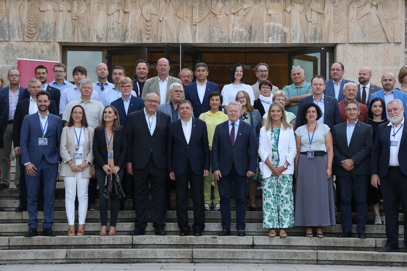 La visita de los ministros de Agricultura de la UE a la innovadora finca de Rabanales