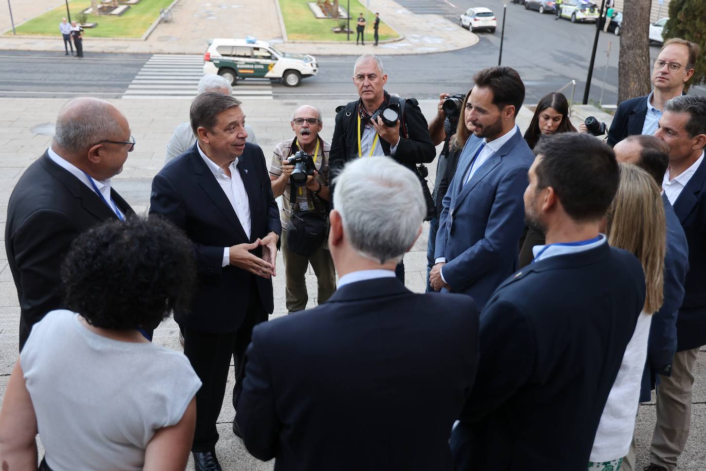La visita de los ministros de Agricultura de la UE a la innovadora finca de Rabanales