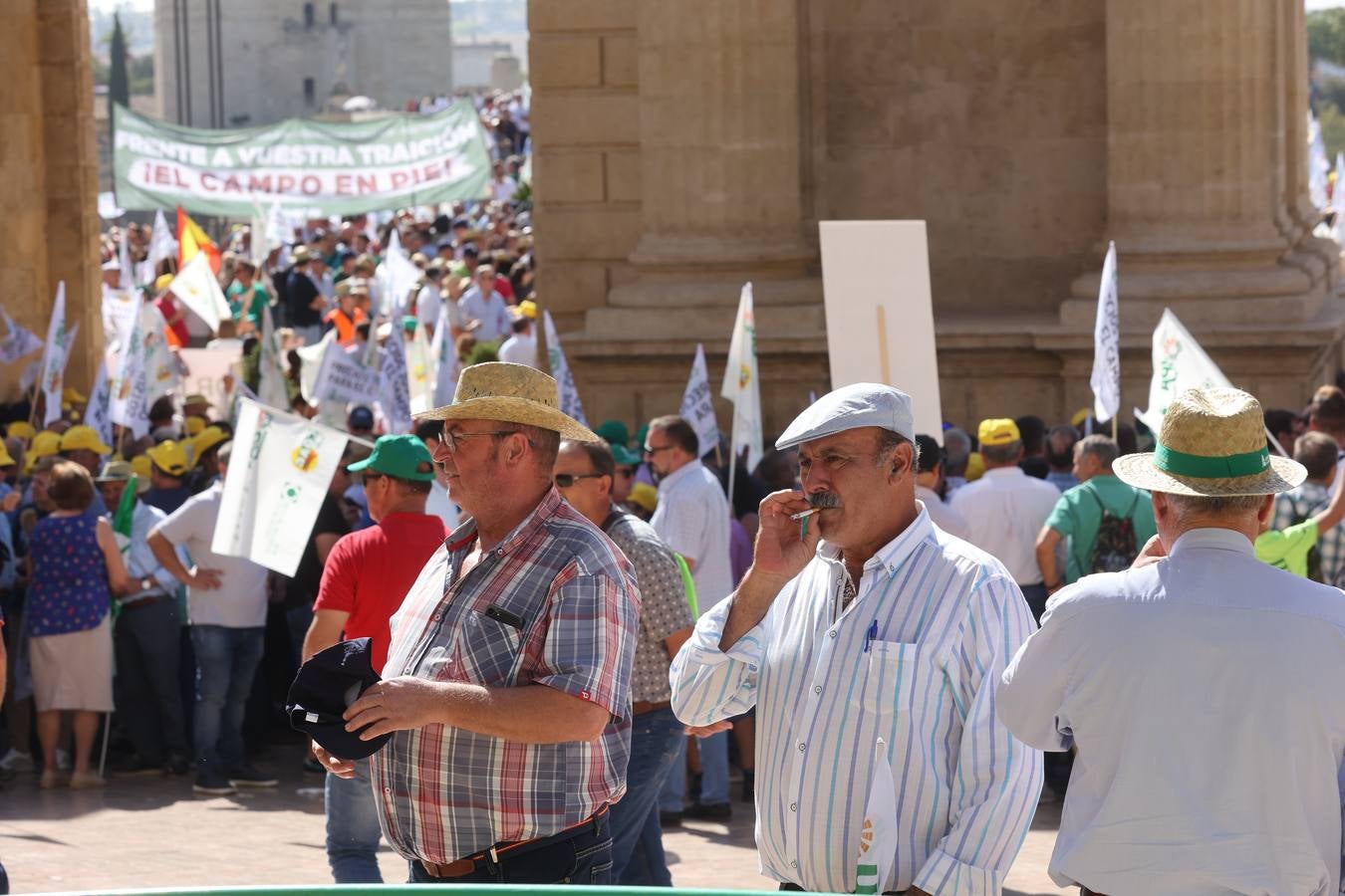 Fotos: El campo estalla en Córdoba frente a los ministros de la UE