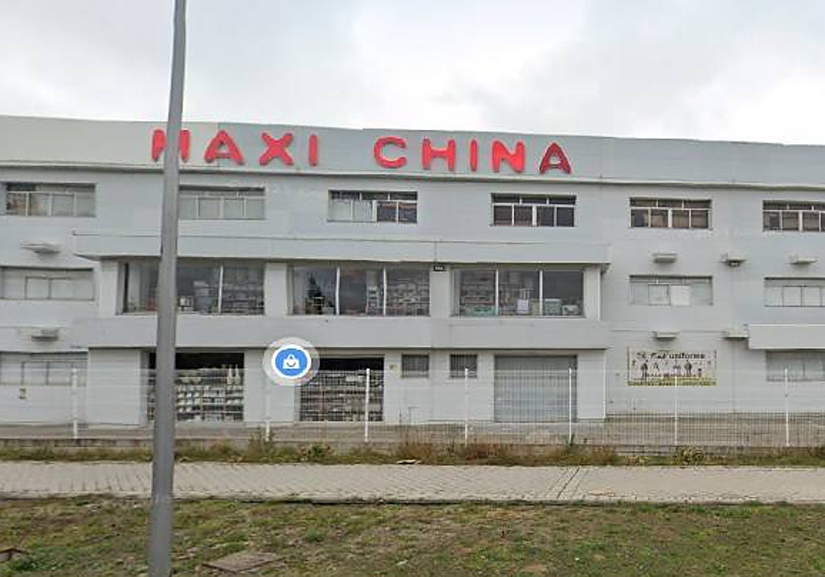 El enorme bazar chino donde la banda robó en Vicálvaro