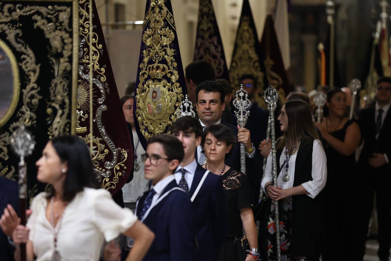 Fotos: La solemne misa y la procesión de la Fuensanta en Córdoba