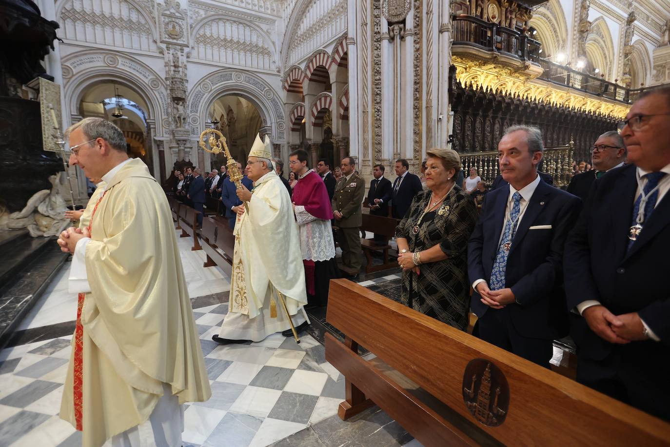 Fotos: La solemne misa y la procesión de la Fuensanta en Córdoba