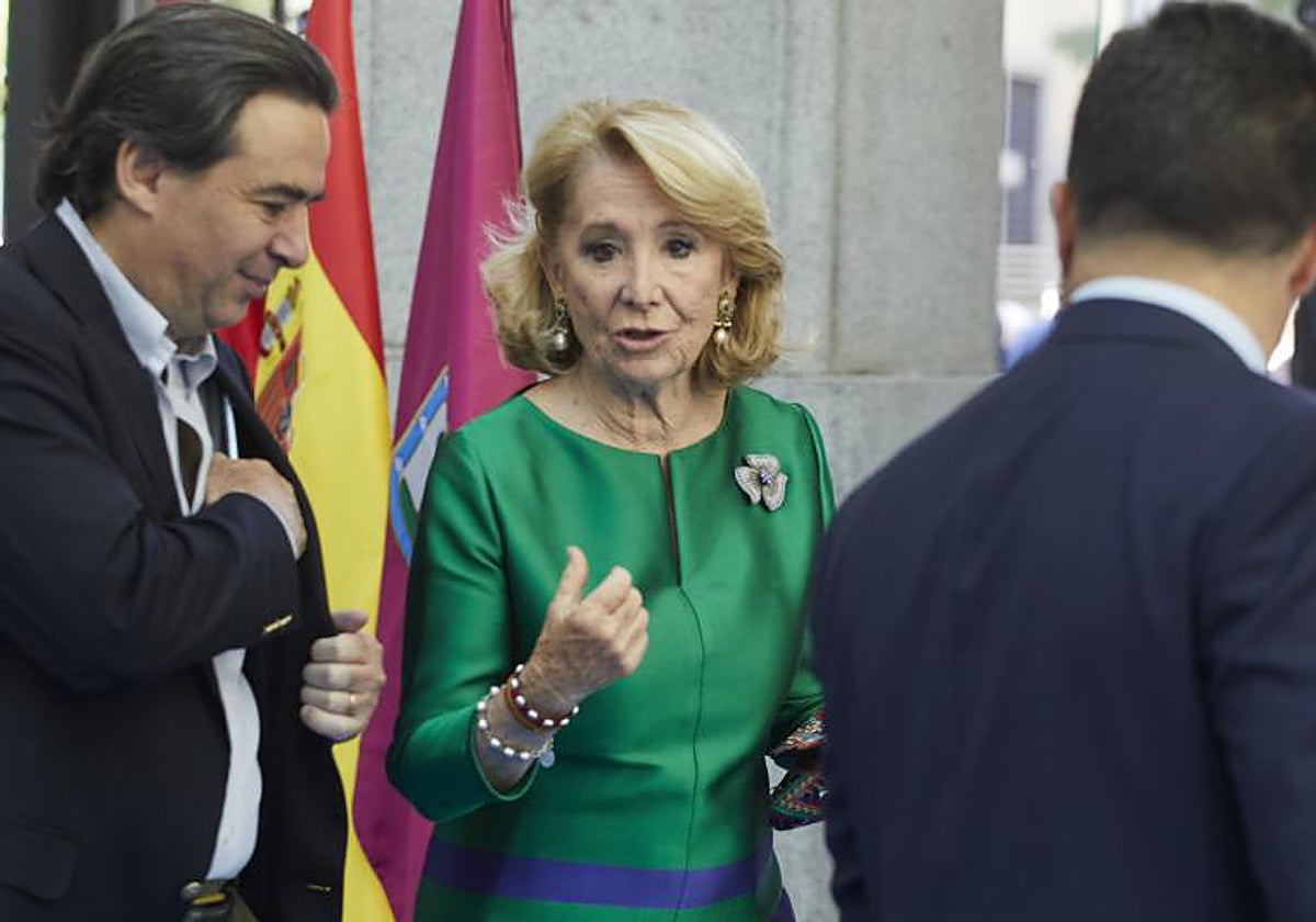 Esperanza Aguirre, durante la constitución de la corporación del Ayuntamiento de Madrid, el pasado junio