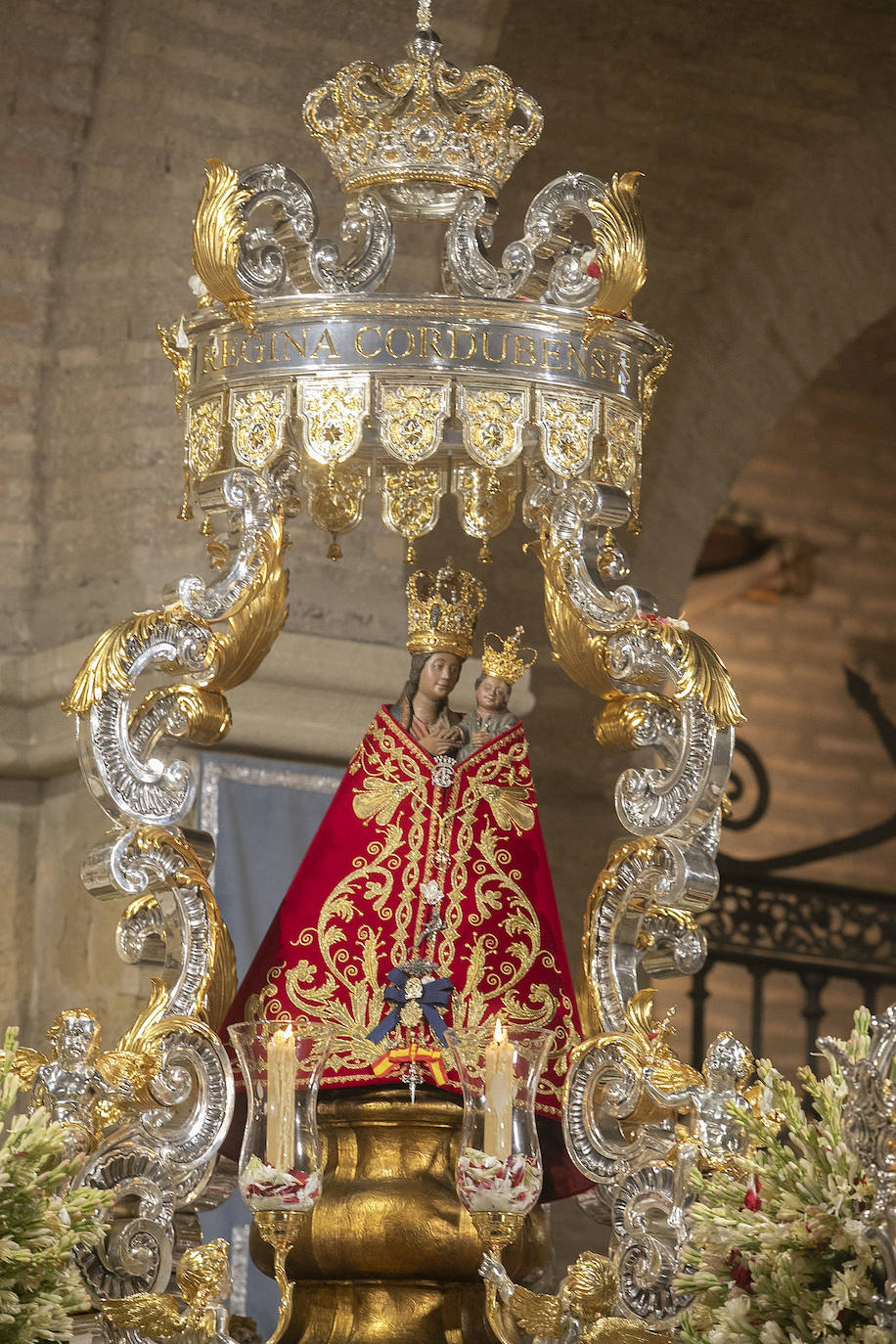 Fotos: La misa del obispo y el ambiente festivo de la Fuensanta en Córdoba