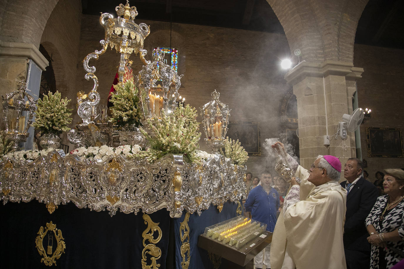 Fotos: La misa del obispo y el ambiente festivo de la Fuensanta en Córdoba
