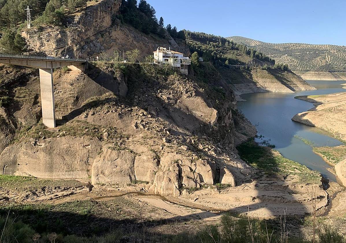 Los pantanos de la provincia se encuentran muy por debajo de su capacidad