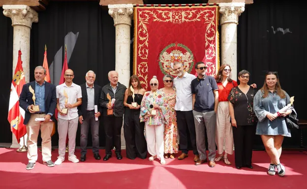 Foto de familia de los ganadores.