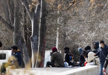 Alerta policial: los pisos turísticos son los nuevos focos para la venta de los camellos de Lavapiés