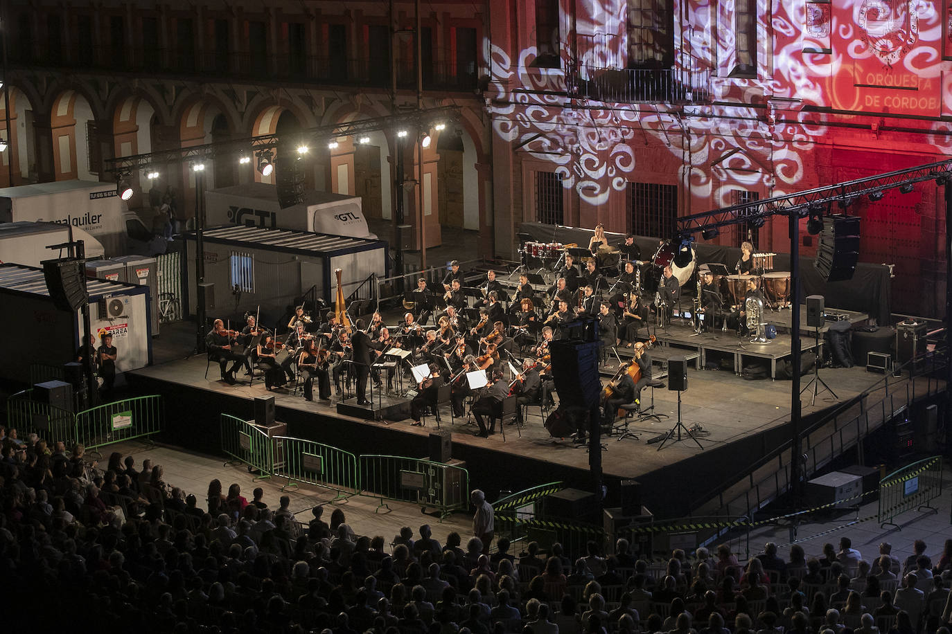 Fotos: La Noche del Patrimonio en Córdoba llena calles, monumentos y museos