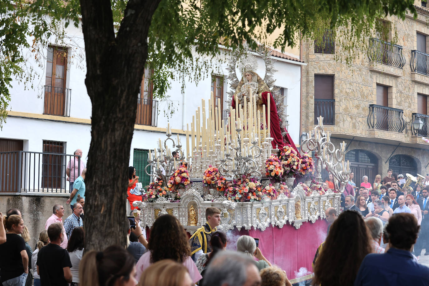 La solemne procesión de la Virgen del Rayo, en imágenes