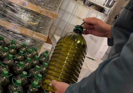 La Audiencia Nacional juzga a cuatro acusados de vender en Córdoba falso aceite de oliva virgen extra