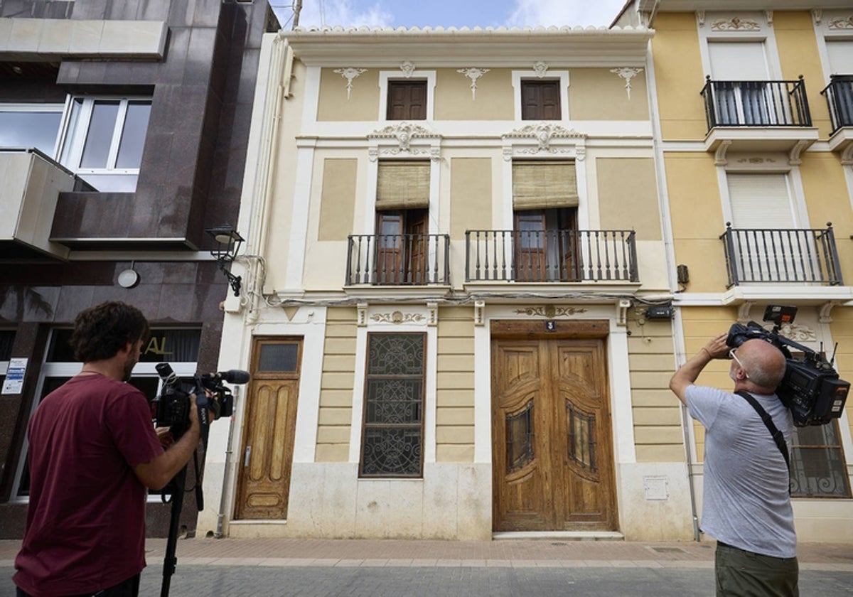 Imagen del domicilio de Alcàsser donde tuvo lugar el crimen el pasado domingo