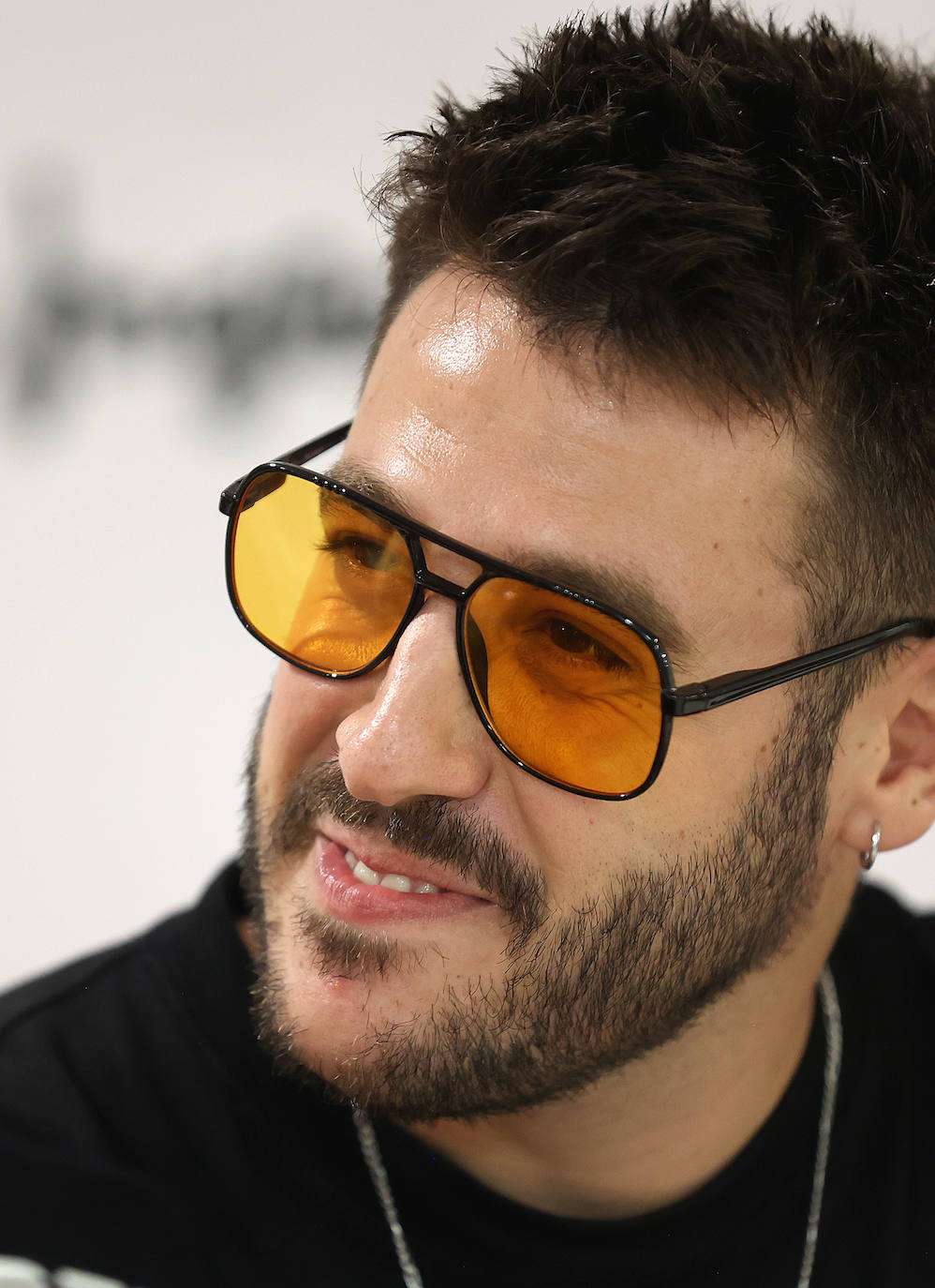 La concurrida firma de discos de Antonio José en Córdoba, en imágenes