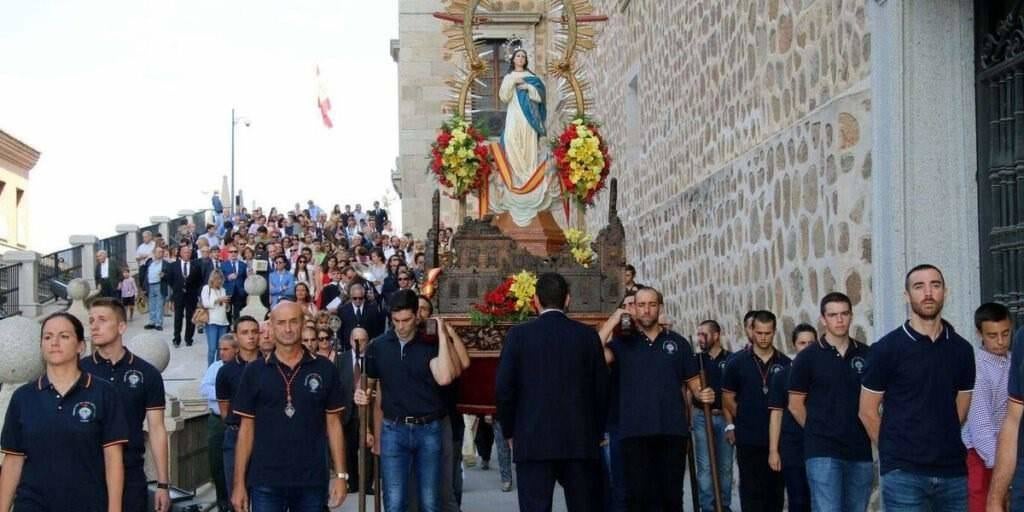 El Ministerio de Defensa prohíbe que la Virgen del Alcázar «pernocte» en el baluarte El Ministerio de Defensa prohíbe que la Virgen del Alcázar «pernocte» en el baluarte