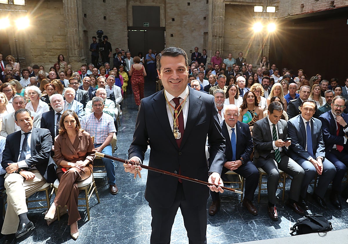 El alcalde de Córdoba, José María Bellido, recogió el bastón de mando el 17 de junio en Orive