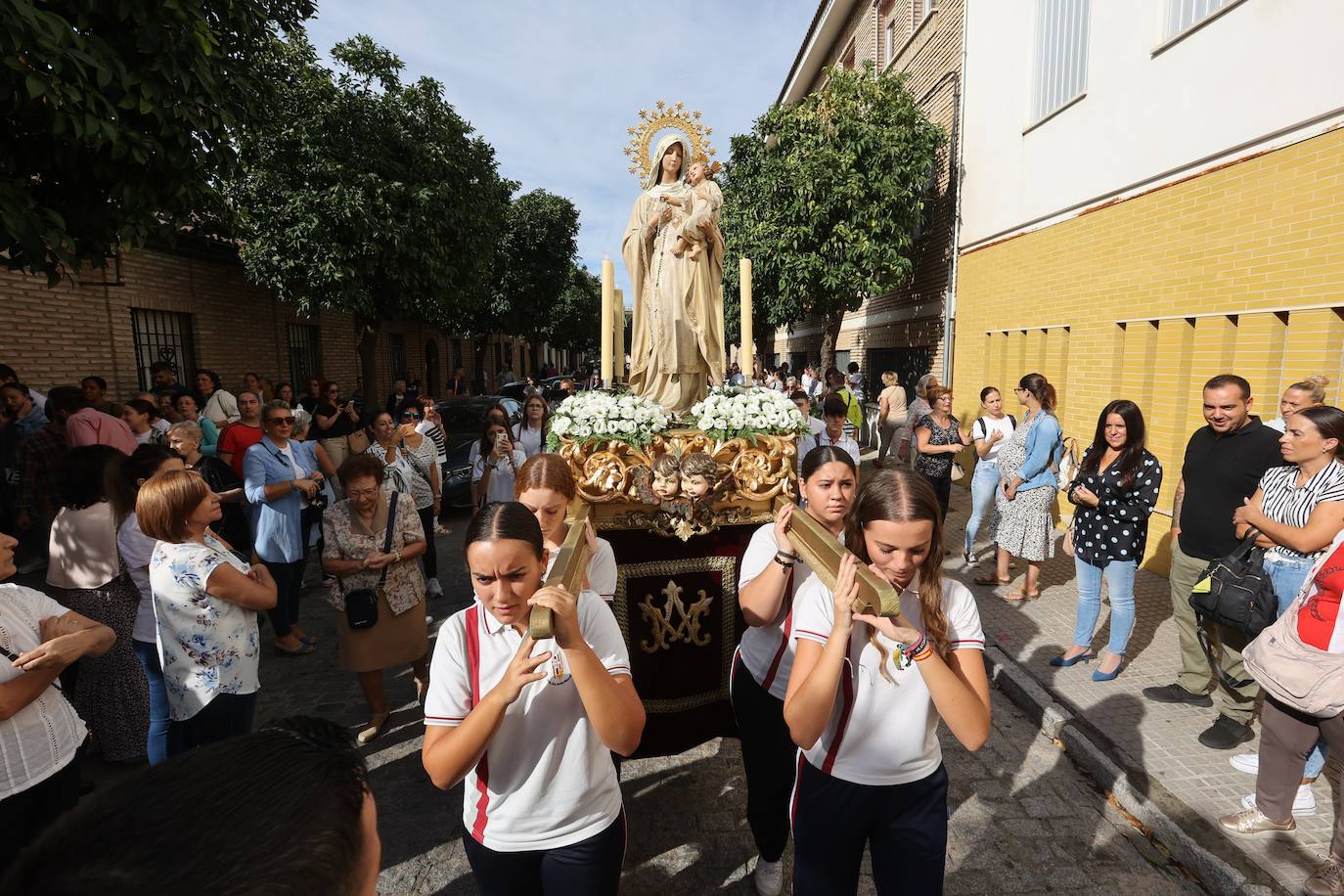 Fotos: La procesión infantil del colegio de las Mercedarias de Córdoba