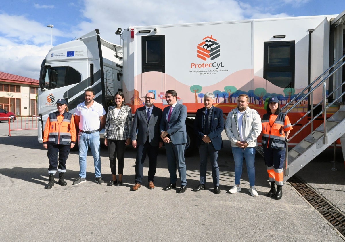 Suárez-Quiñones inaugura en Ponferrada la primera de las dieciocho charlas