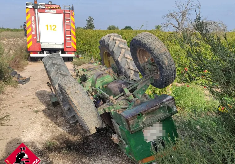 Imagen de un accidente mortal con un tractor en Albatera.