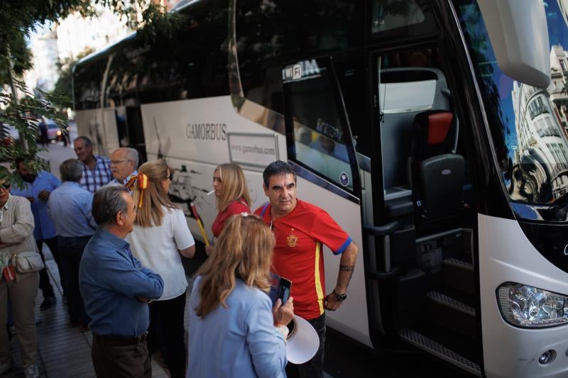 Desde Madrid también se han organizado autobuses para facilitar la llegada a la Plaza Felipe II