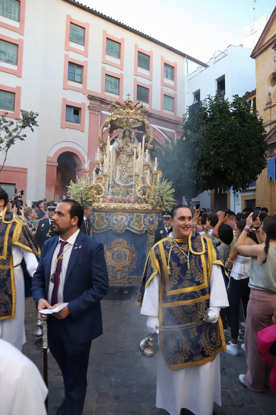 Fotos: la festiva procesión de Nuestra Señora del Socorro