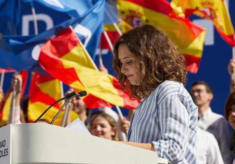 La presidenta de la Comunidad de Madrid, Isabel Díaz Ayuso, durante el acto del PP contra la amnistía