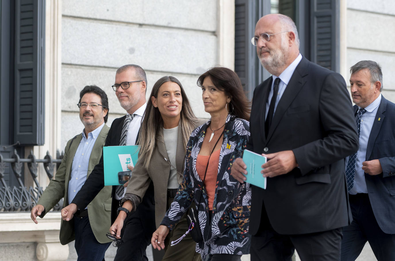 La diputada de Junts Miriam Nogueras a su llegada a la primera sesión del debate de investidura del líder del PP