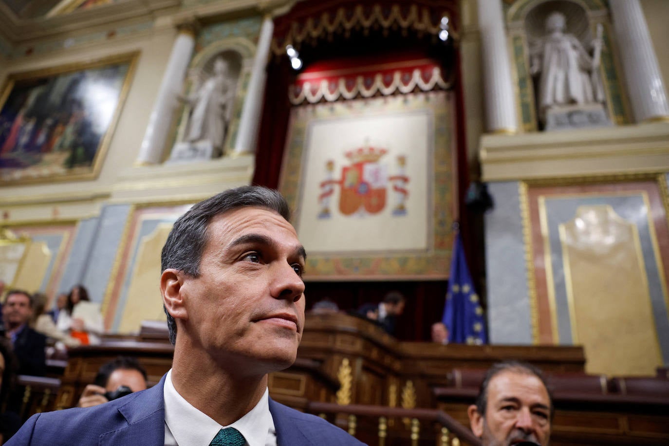 El presidente del Gobierno en funciones, Pedro Sánchez, ha llegado minutos antes del inicio del debate de investidura