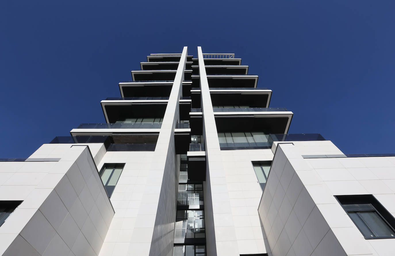 El flamante aspecto de la Torre del Agua de Córdoba, en imágenes