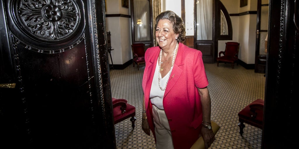 Rita Barberá es nombrada Alcaldesa Honoraria de Valencia con los votos en contra de la izquierda