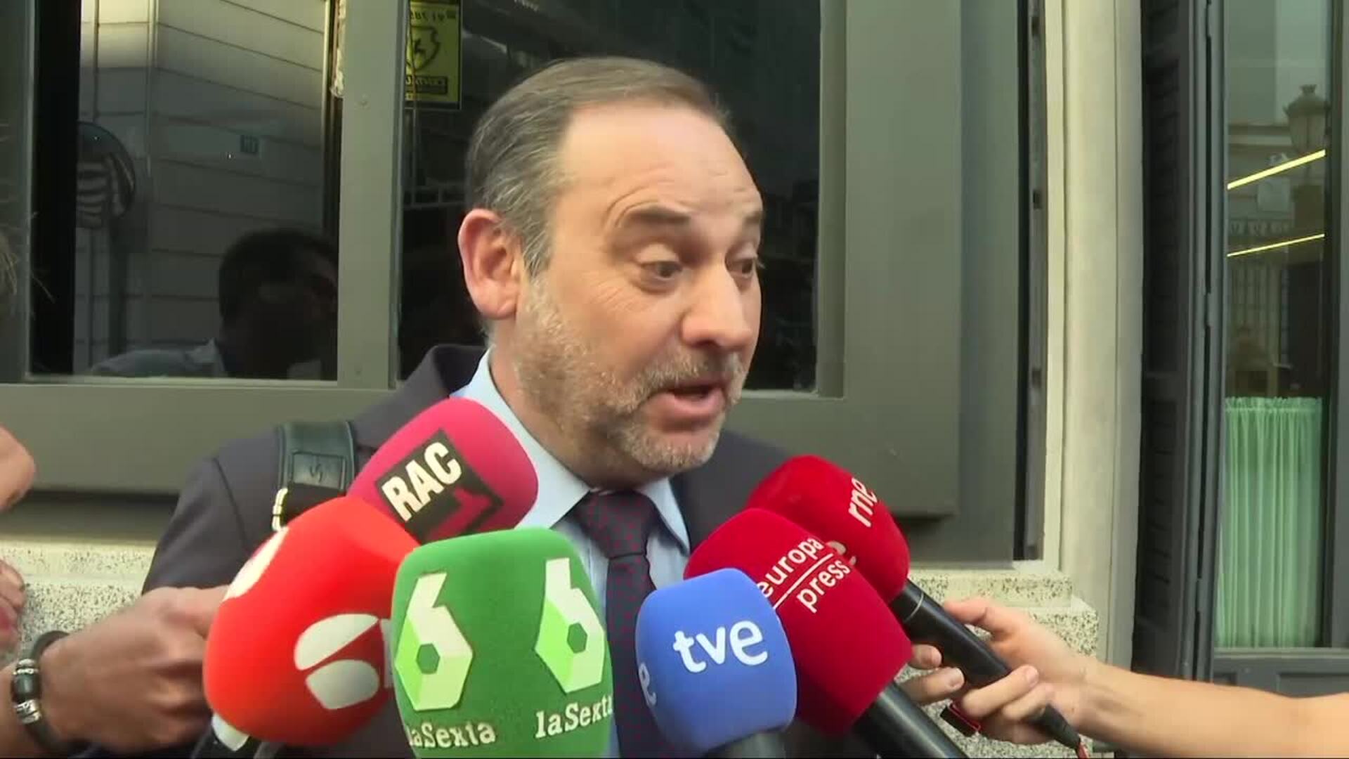 Ábalos &quot;no entiende&quot; la polémica por la intervención de Óscar Puente