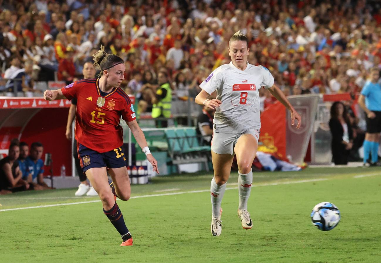 Fotos: La goleada de España a Suiza en El Arcángel