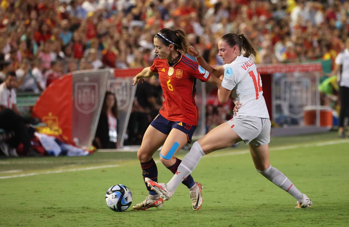 Fotos: La goleada de España a Suiza en El Arcángel