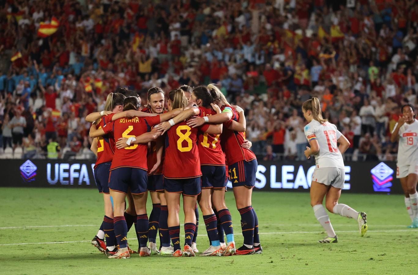 Fotos: La goleada de España a Suiza en El Arcángel